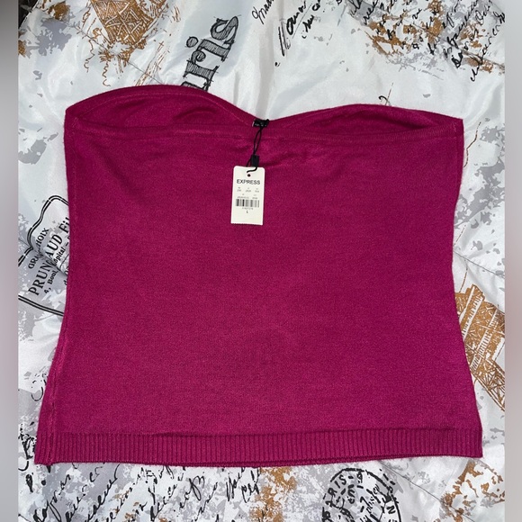 Women’s Top - Picture 4 of 5